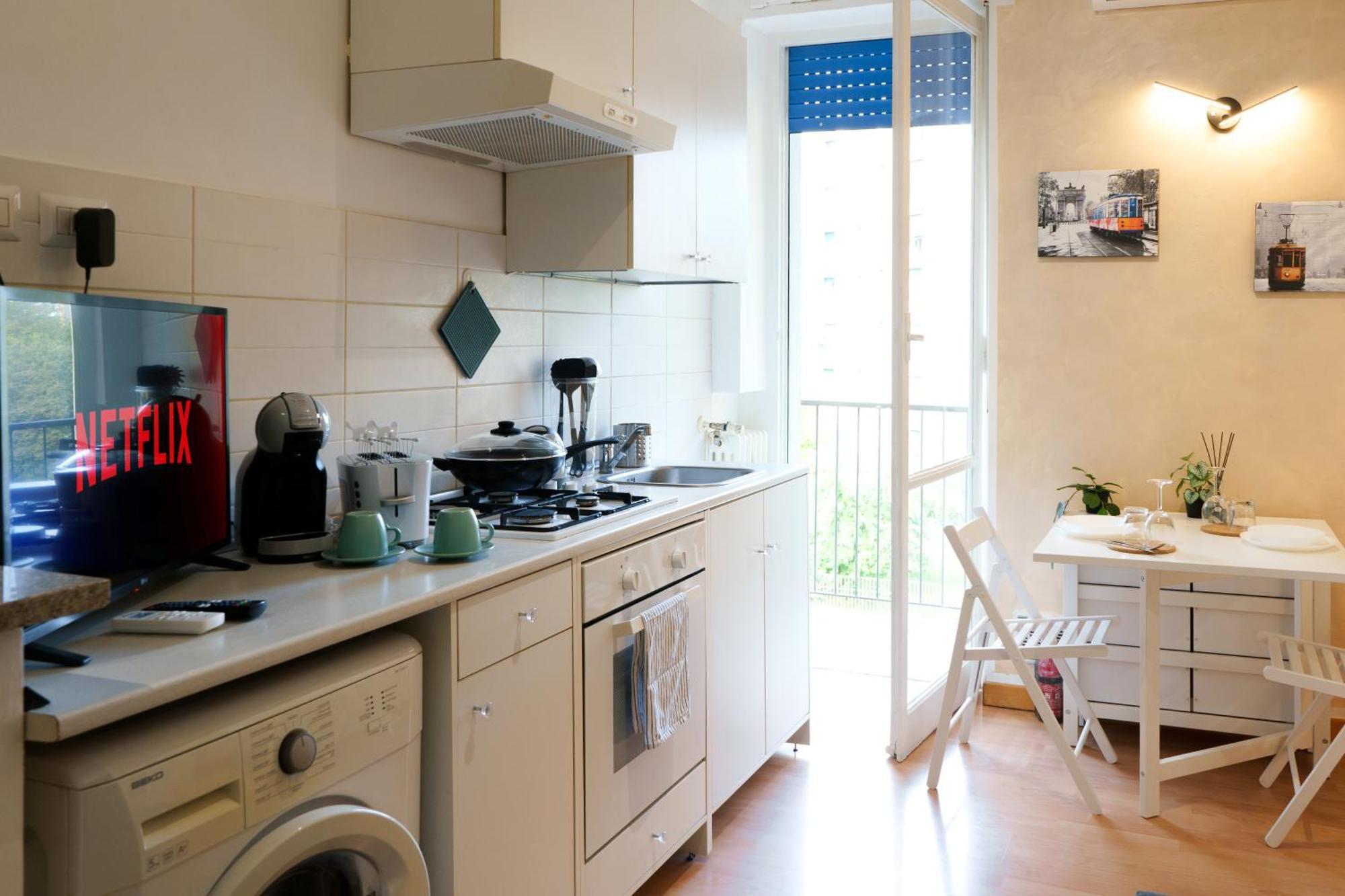 2Min Metro Rossa-20Min San Siro-Ac-Parcheggi Apartment Milano Ngoại thất bức ảnh